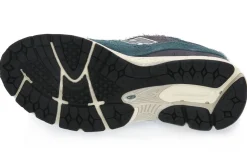 NEW BALANCE REM 2002