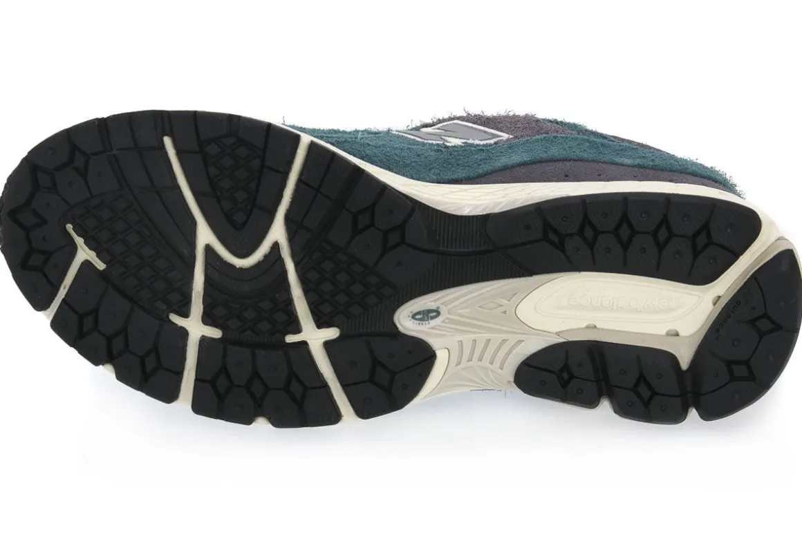 NEW BALANCE REM 2002