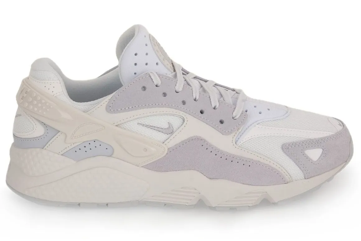 NIKE 100 AIR HUARACHE RUNNER