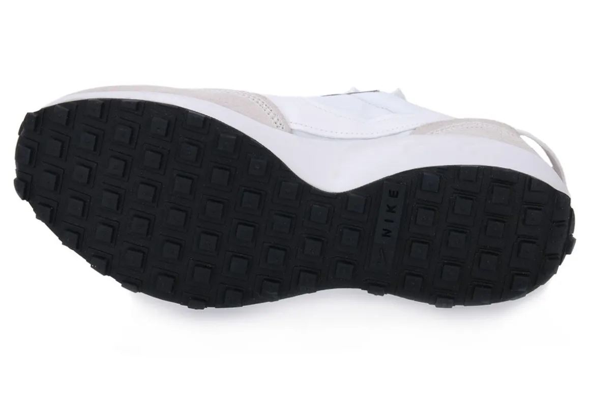 NIKE 100 WAFFLE DEBUT