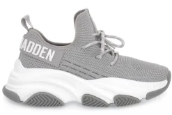 STEVE MADDEN PROTEGE SILVER